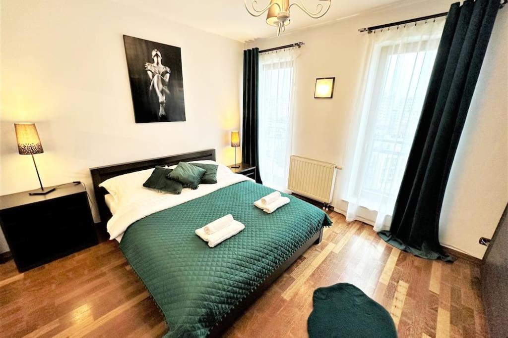 Exclusive Penthouse Near Citycenter 120M2 +Netflix Краків Екстер'єр фото