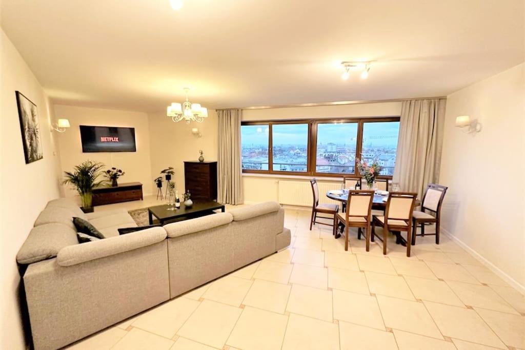 Exclusive Penthouse Near Citycenter 120M2 +Netflix Краків Екстер'єр фото