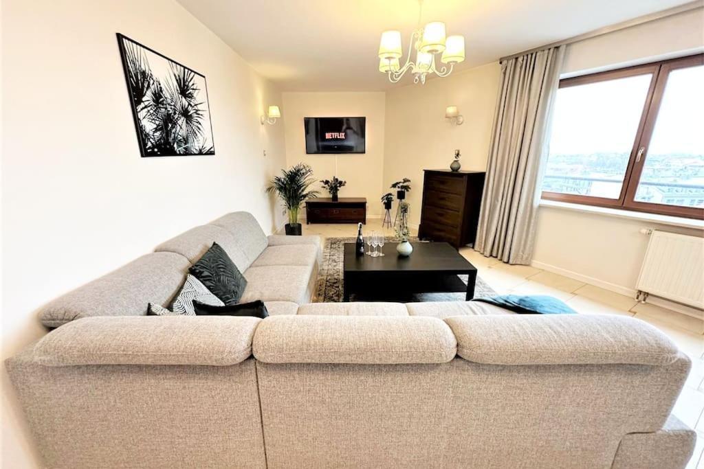 Exclusive Penthouse Near Citycenter 120M2 +Netflix Краків Екстер'єр фото