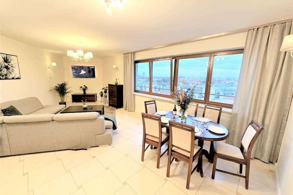 Exclusive Penthouse Near Citycenter 120M2 +Netflix Краків Екстер'єр фото