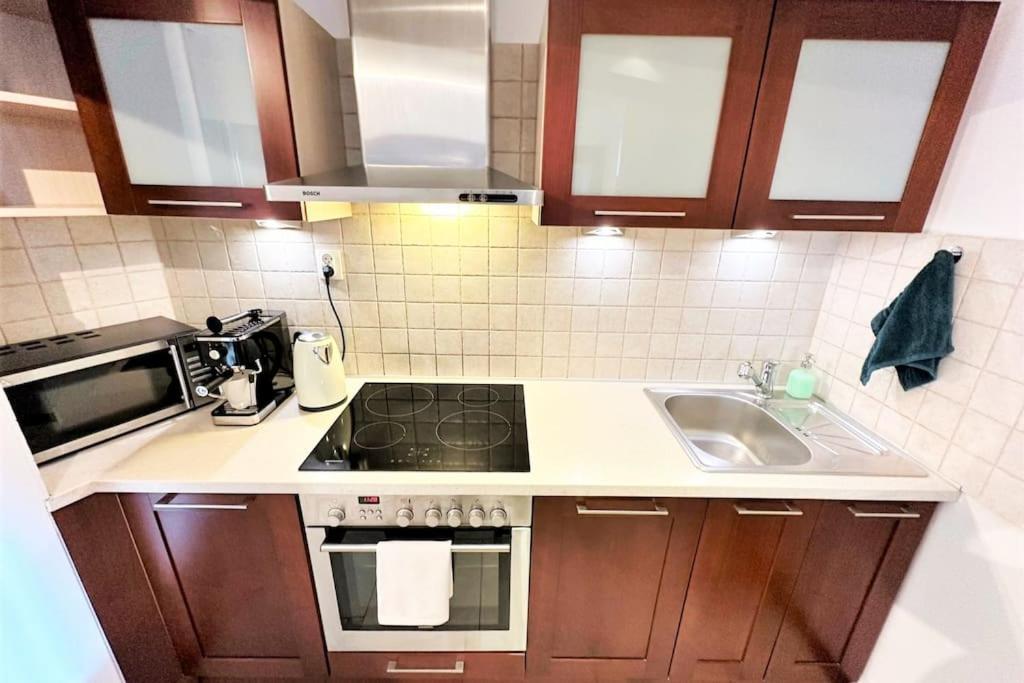 Exclusive Penthouse Near Citycenter 120M2 +Netflix Краків Екстер'єр фото